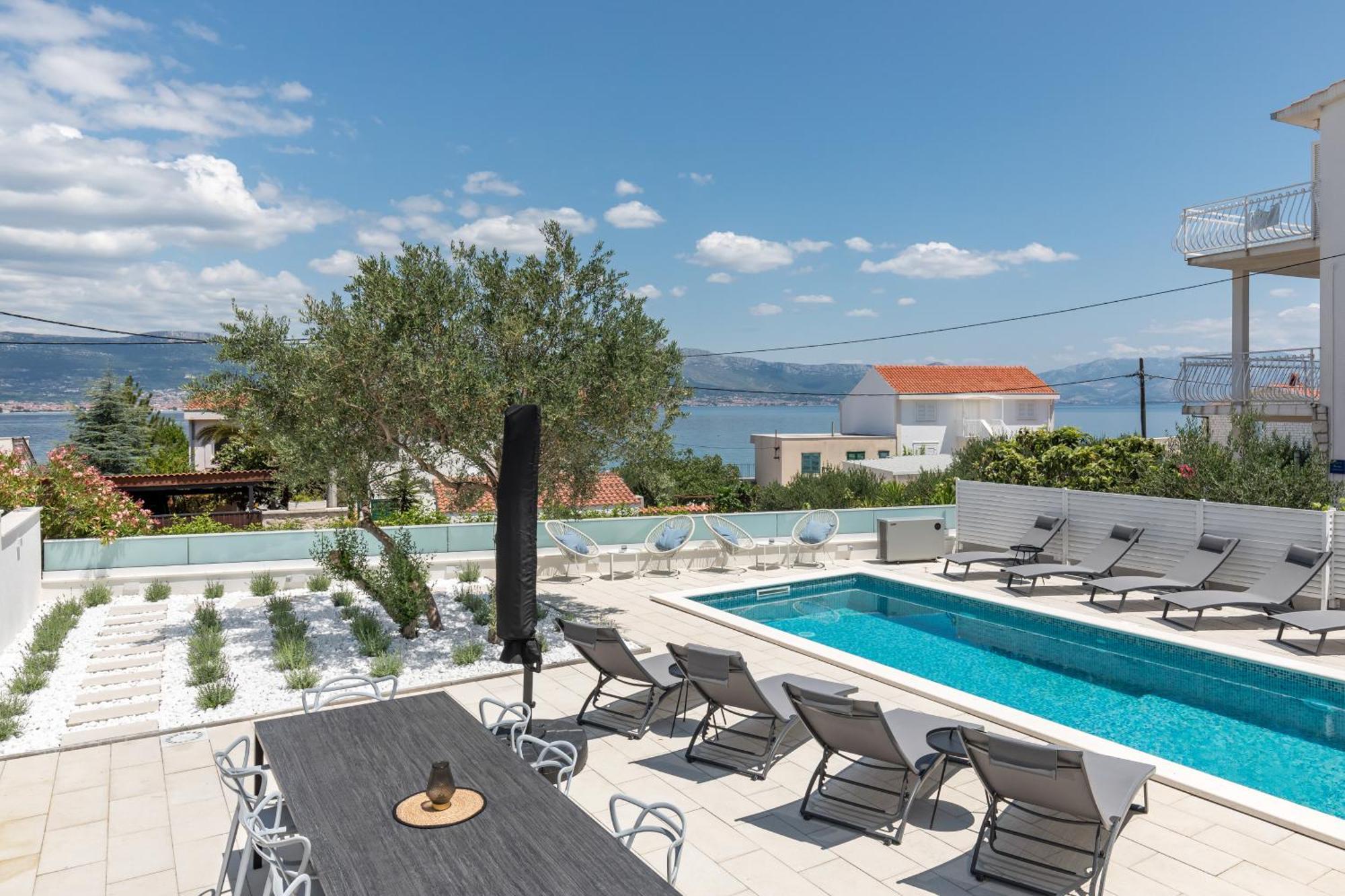 Apartments Marina トロギール エクステリア 写真