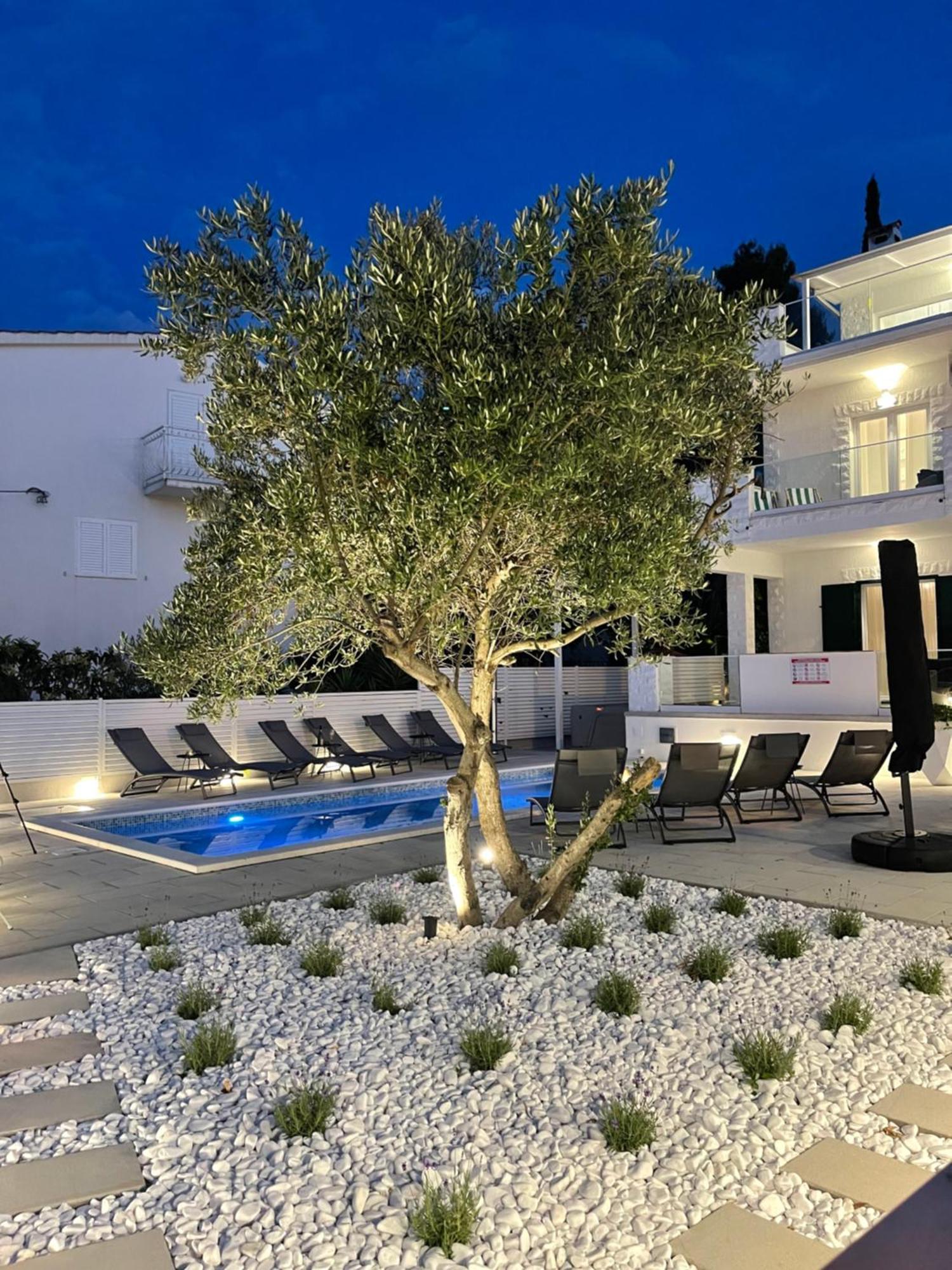 Apartments Marina トロギール エクステリア 写真